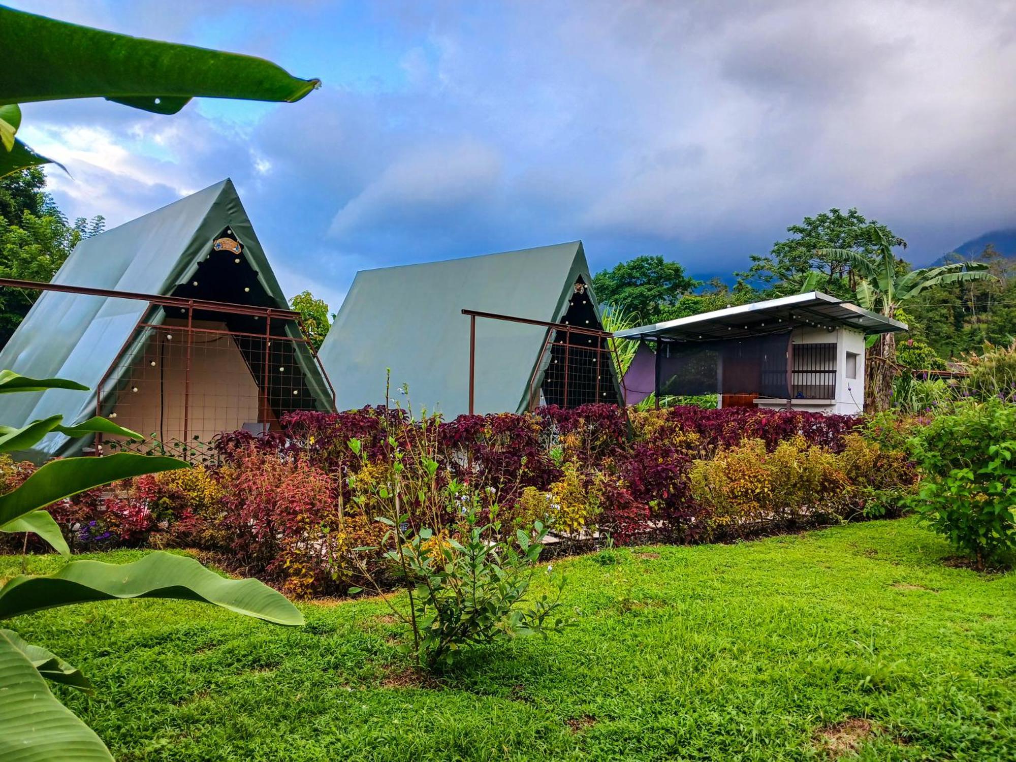 Flora Glamping De Abuela Villa La Fortuna Exterior photo